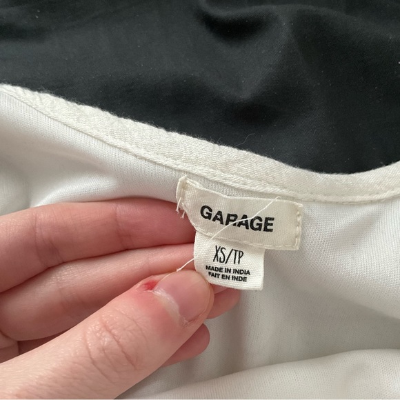 Garage extra small white dress with black design on the front - Picture 4 of 4